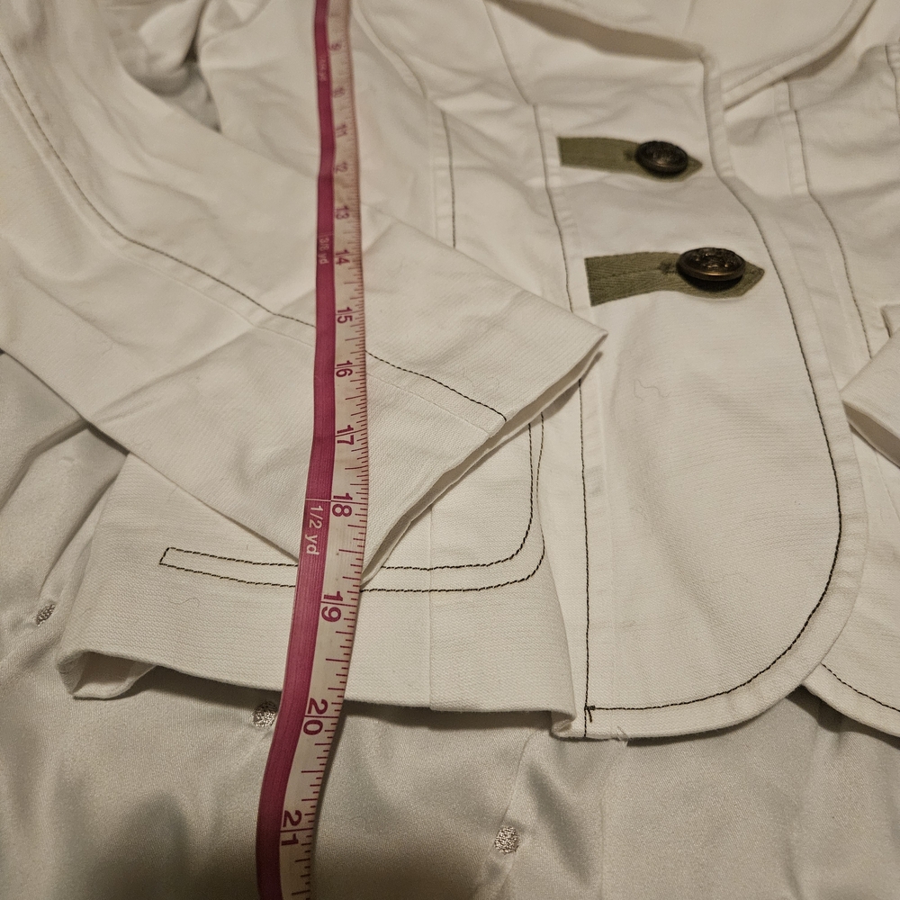 Women's Cream Blazer Jacket - Picture 3 of 4